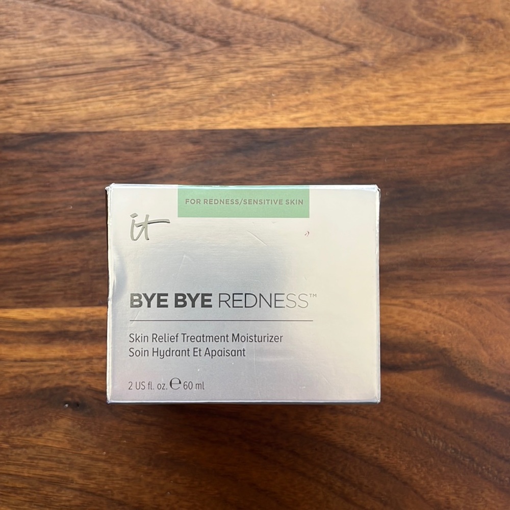 IT Cosmetics Bye Bye Redness Cream Moisturizer